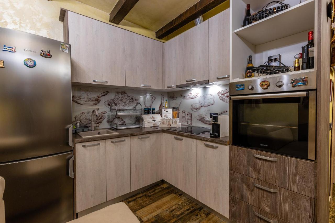 דירות Golubovci Luxury House Lotos מראה חיצוני תמונה